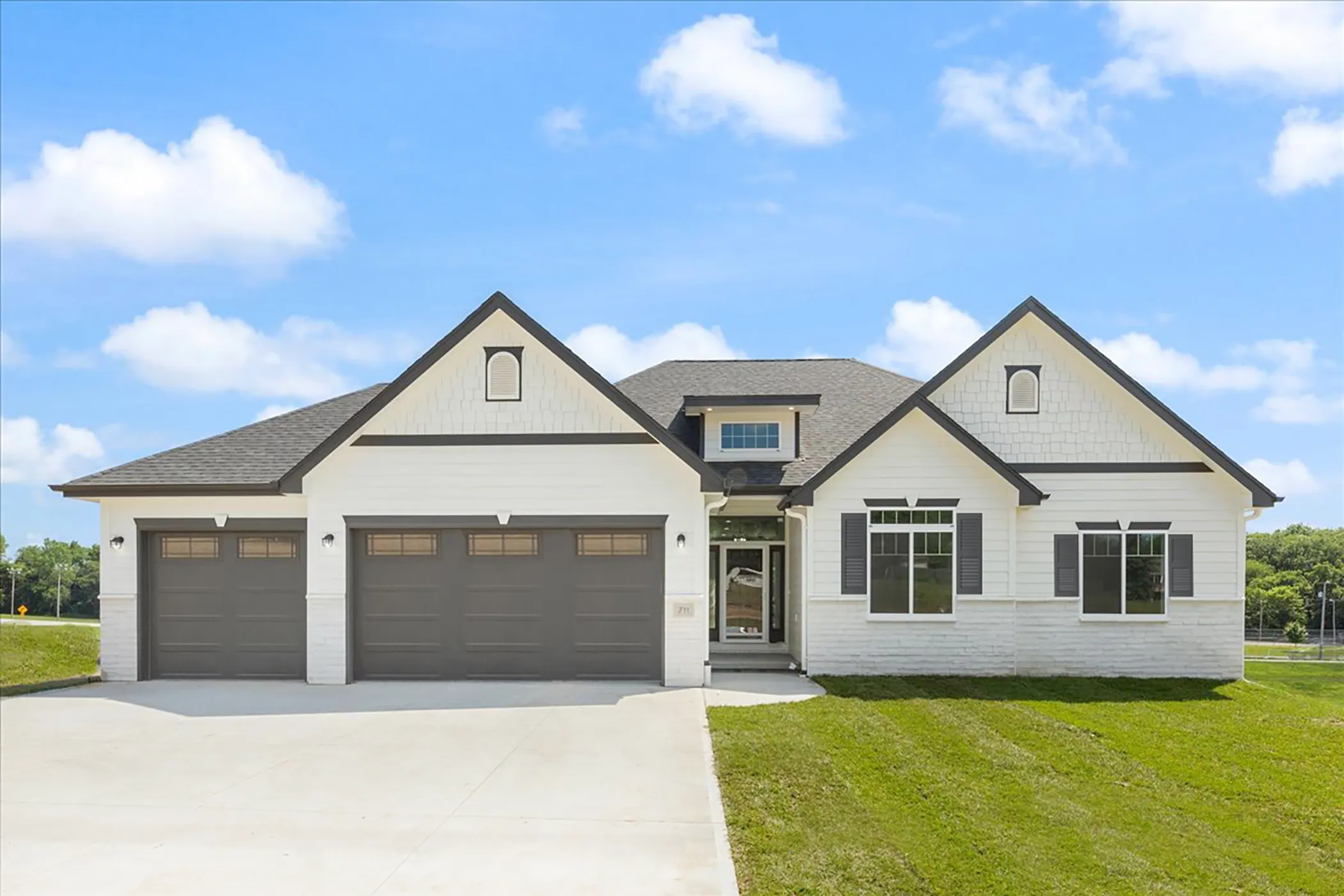 Oak Ridge Park oak trees